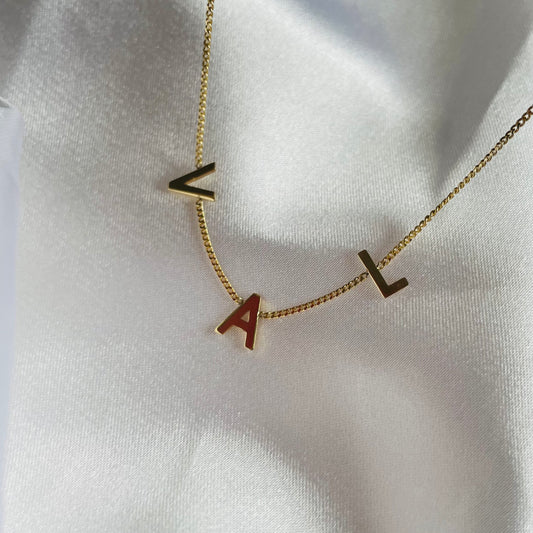 VERTICAL LETTERS ON CHAIN necklace