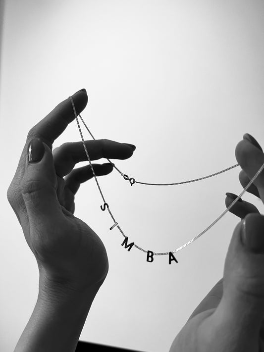 VERTICAL LETTERS ON CHAIN necklace