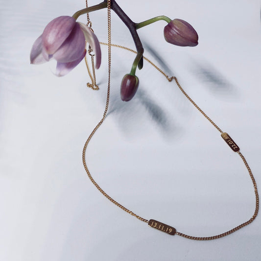 BARS ON CHAIN necklace